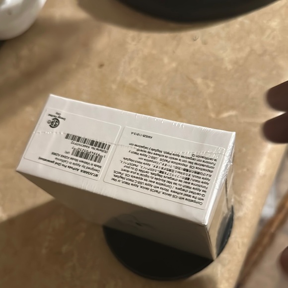 White AirPods Pro in White - Picture 4 of 4